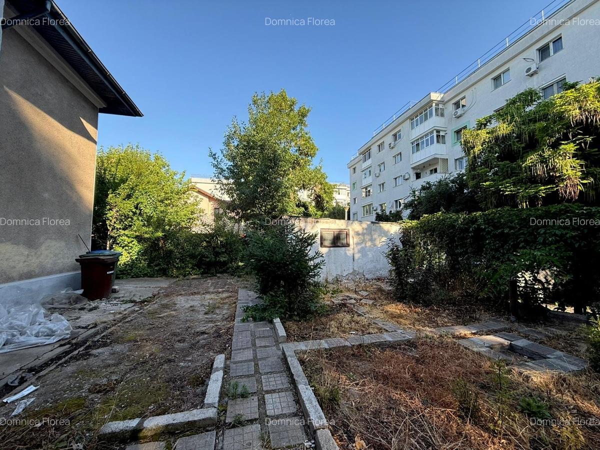Vila in zona Băneasa, în imediata vecinătate a Parcului Herăstrău 7 camere - 15