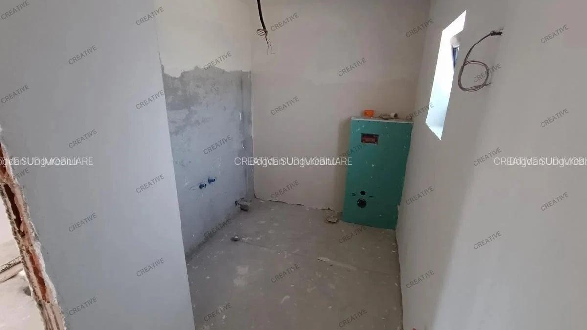 Vila INDIVIDUALA - 4 Camere - 350 mp teren - Sos. Oltenitei DN 4 - 17