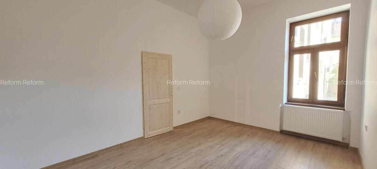De vânzare apartament 3 camere, renovat, zonă semicentrală - 4