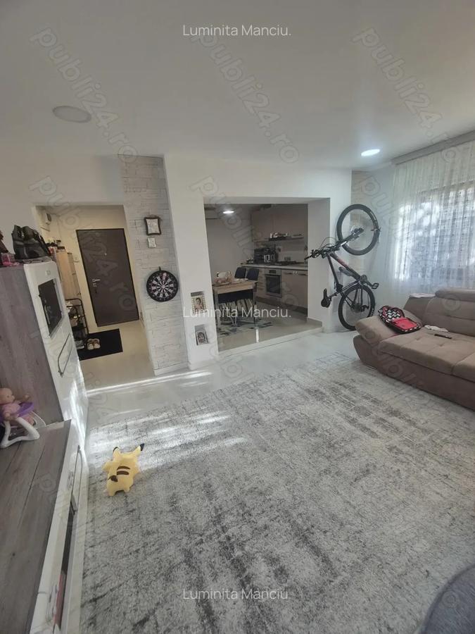 Vand apartament 3 camere, et 2 Crihala - 1