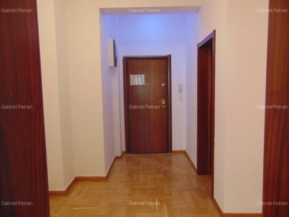 Inchiriere apartament trei camere langa Herastrau - 6