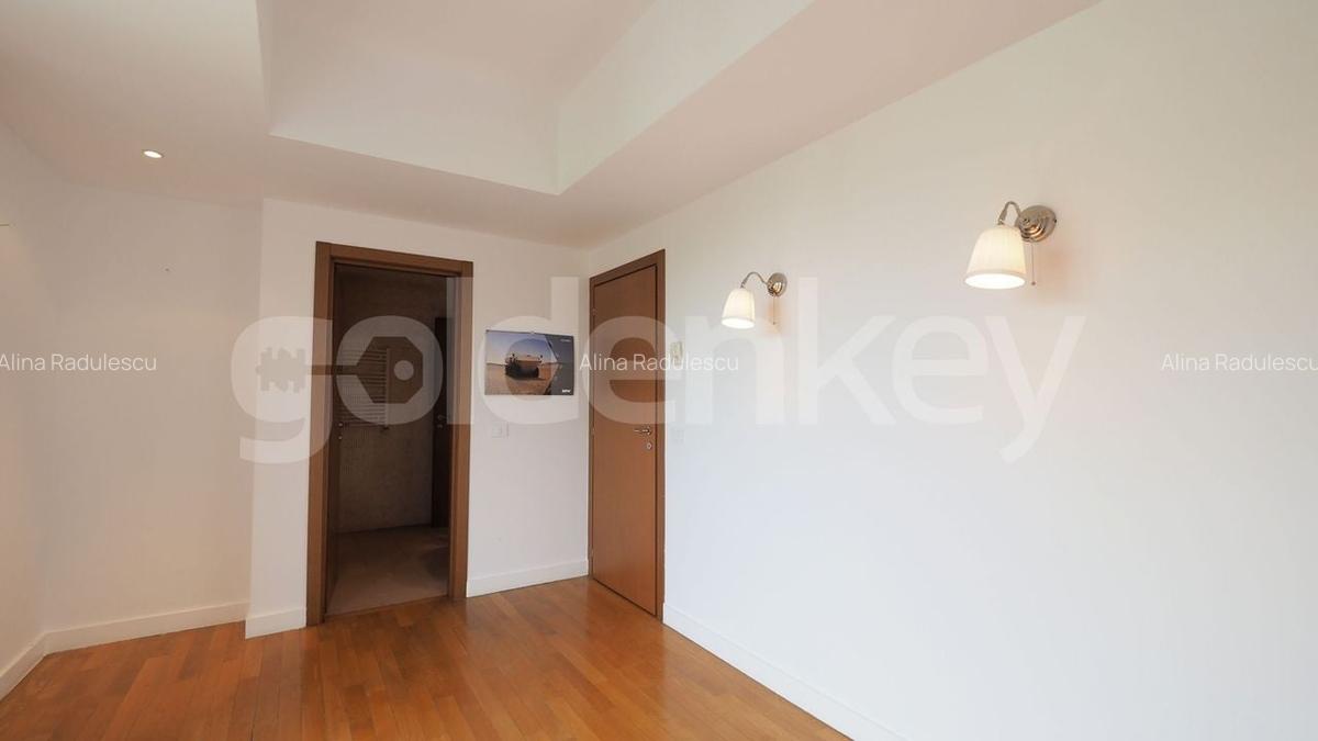 Apartament cu 4 camere decomandat în Șoseaua Nordului - 15