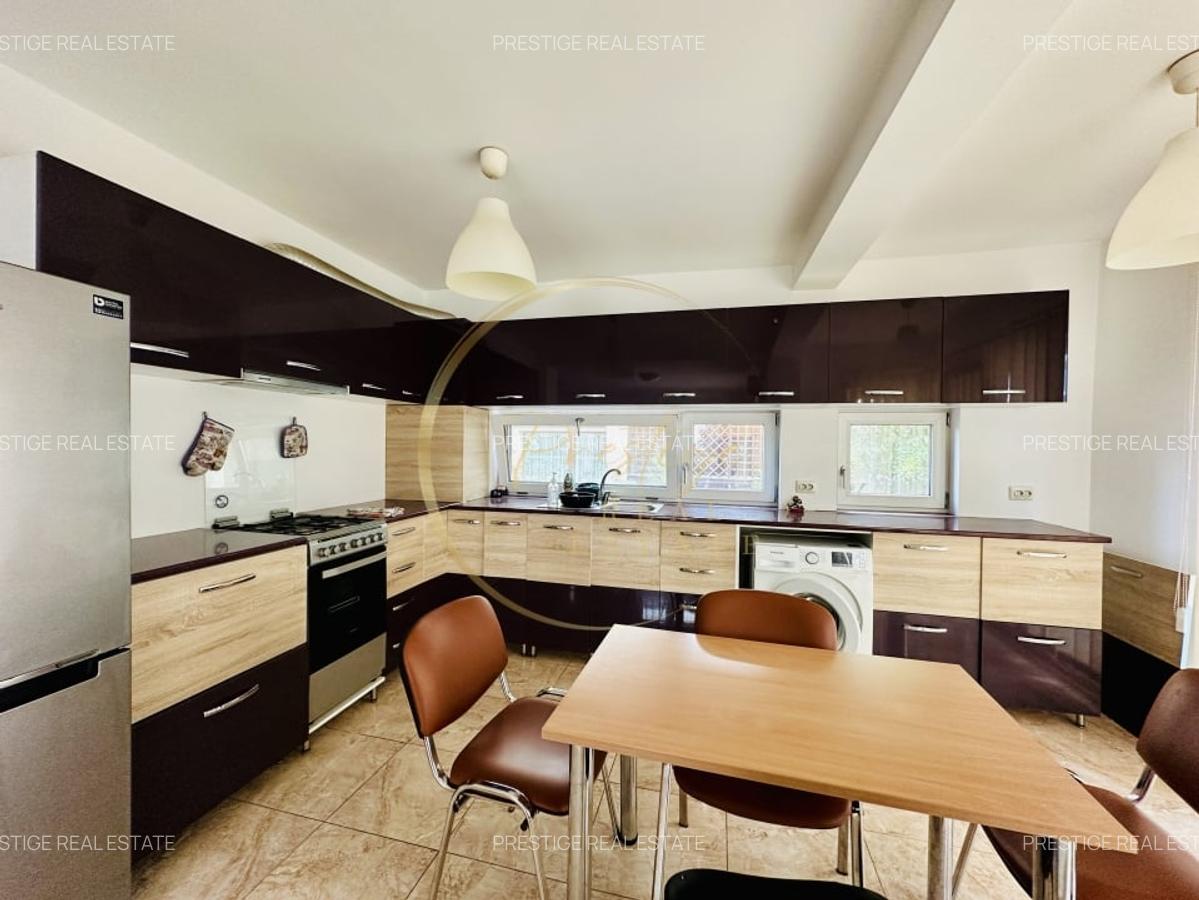 Apartament 3 camere in imobil tip vila, 72  m2 utili, parcare - 2