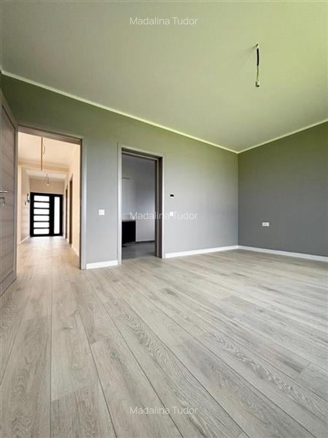 Casa individuala in Cristian cu teren 800mp, toate utlitatile racordate, Cristia - 11