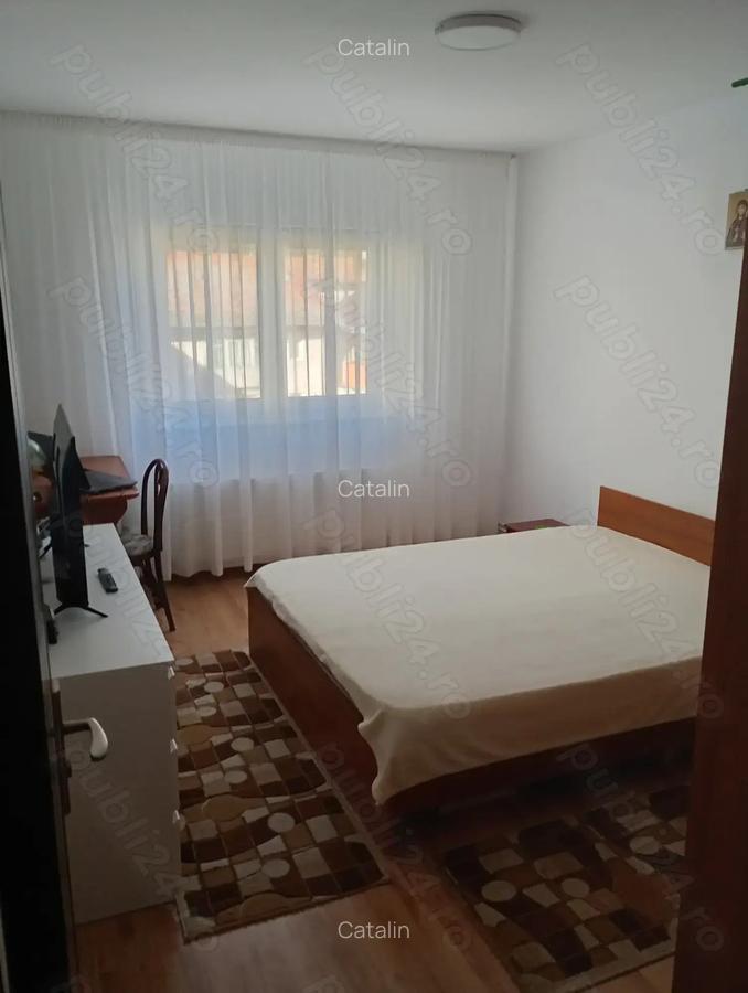 Garsoniera in zona Izvor - 3 Garsoniera in zona Izvor - 3