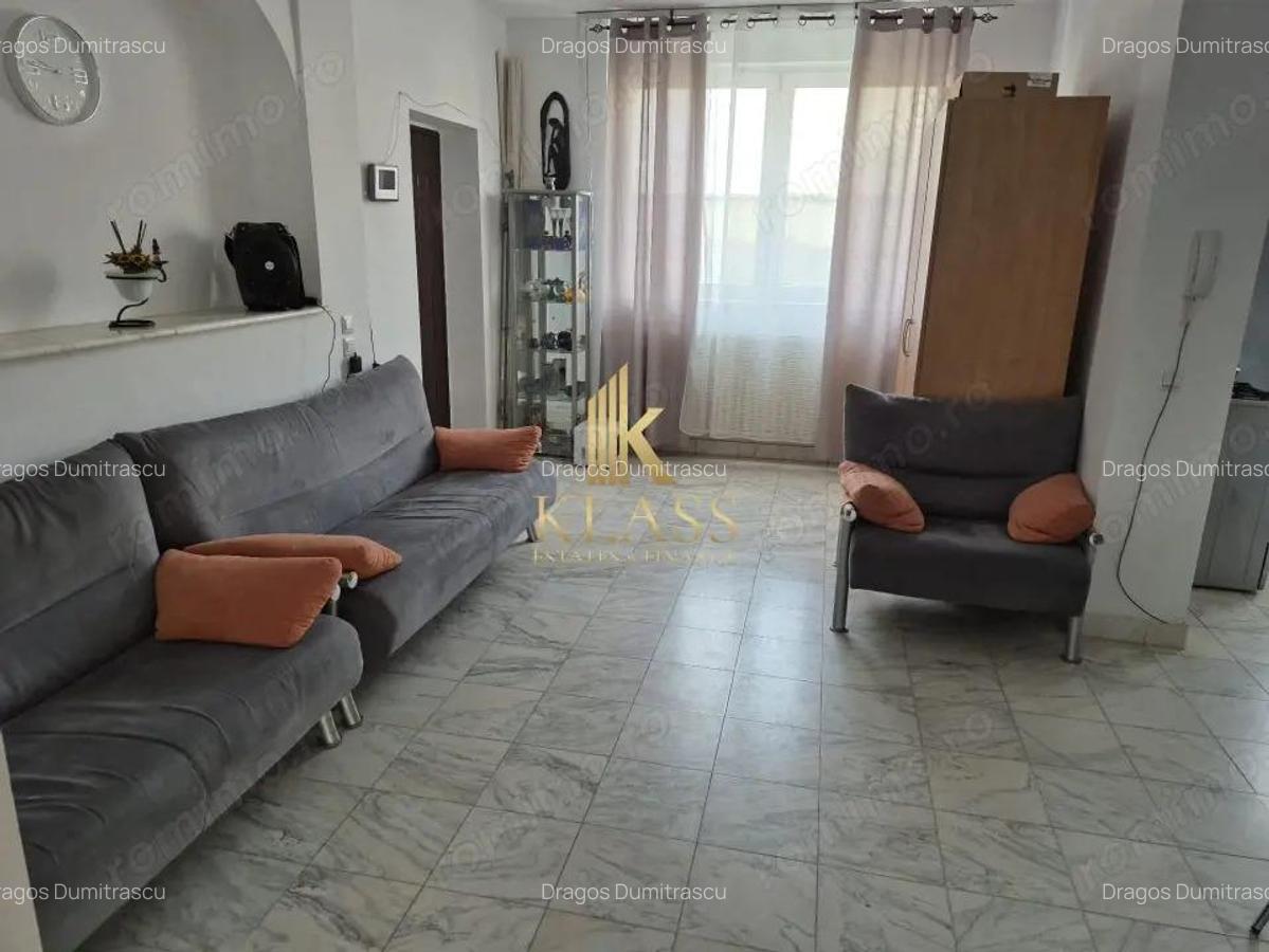 Apartament 5 Camere, 250mp, pretabi lpentru locuit cat si pentru alte activitati - 9 Apartament 5 Camere, 250mp, pretabi lpentru locuit cat si pentru alte activitati - 9