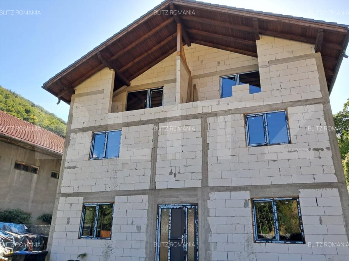 Proiect turistic Hotel-Pensiune, 6 dormitoare, Valea Ierii - 3
