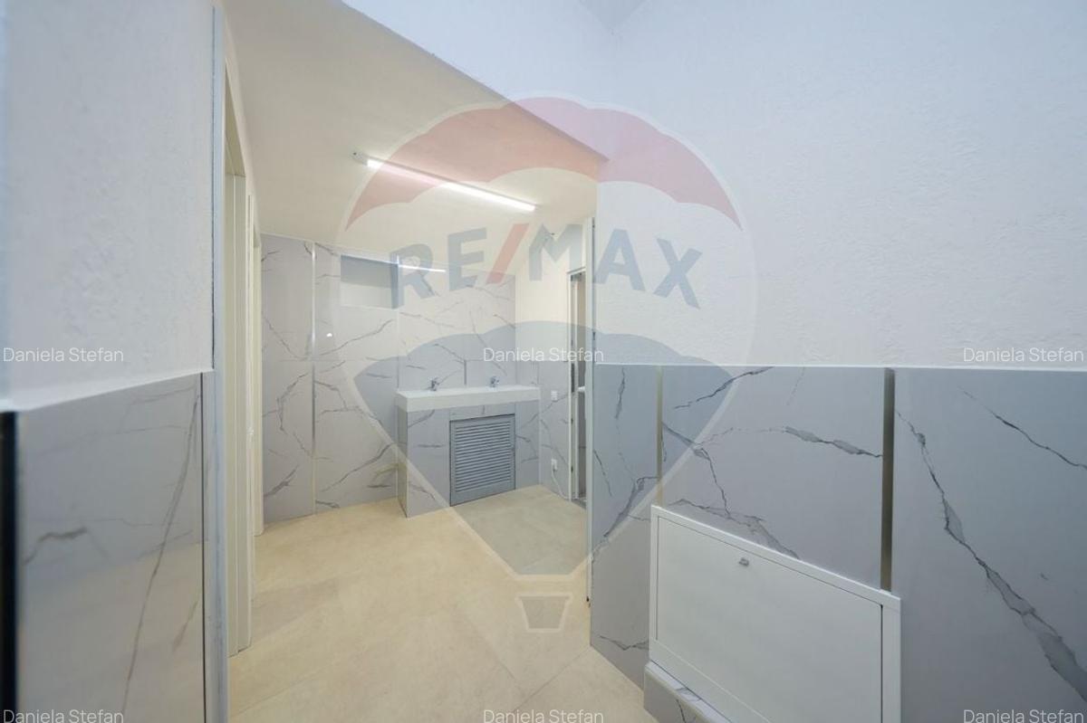 Constructie comerciala P+2 functiuni mixte  - str. Iuliu Maniu - 20