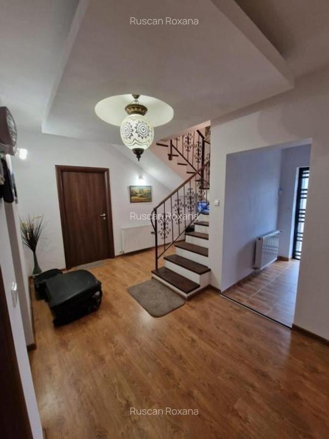 Casa 197 mp, garaj, foisor, gratar, teren 780 mp la 100 m de DN 4 - 11