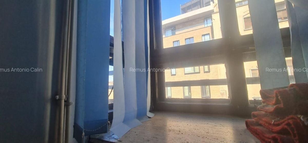 Cartierul Armenesc Ultracentral Apartament 4 camere - 6