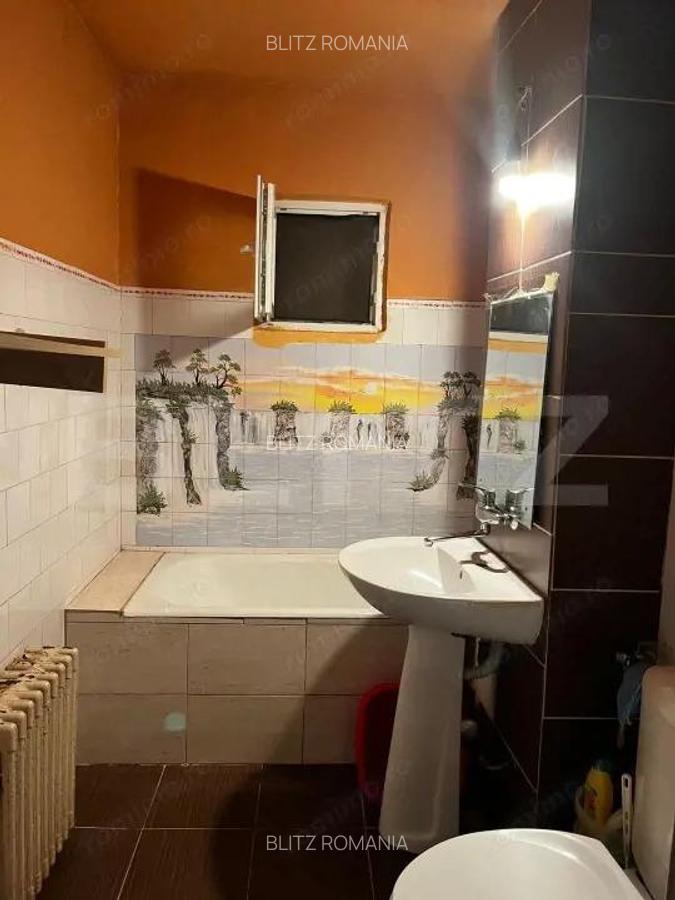 Apartament de vanzare cu 4 camere, 77 mp, partea de jos a orasului - 6