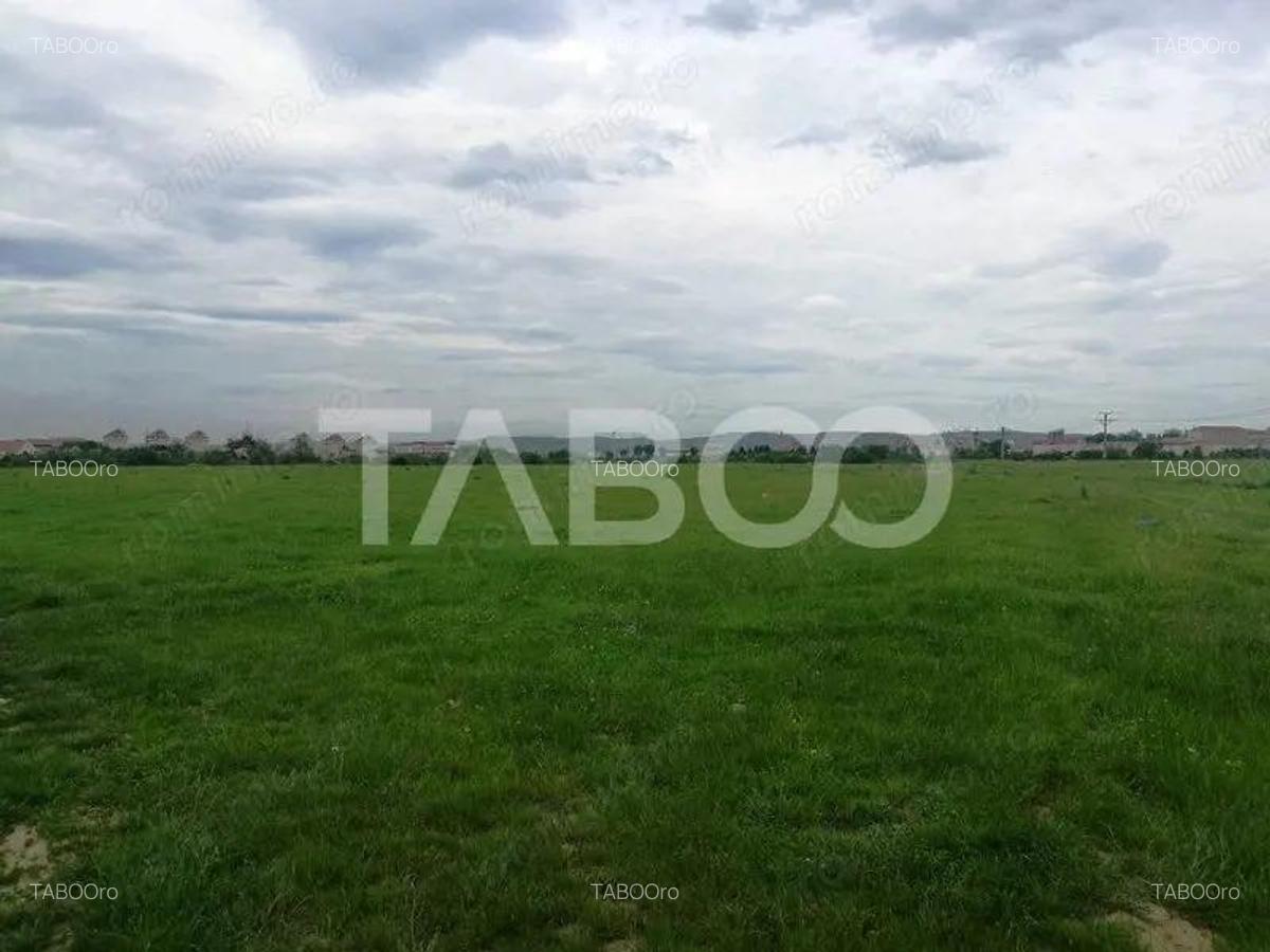 Teren de vanzare 4700 mp cu deschidere de 125 m zona Turnisor Sibiu - 1