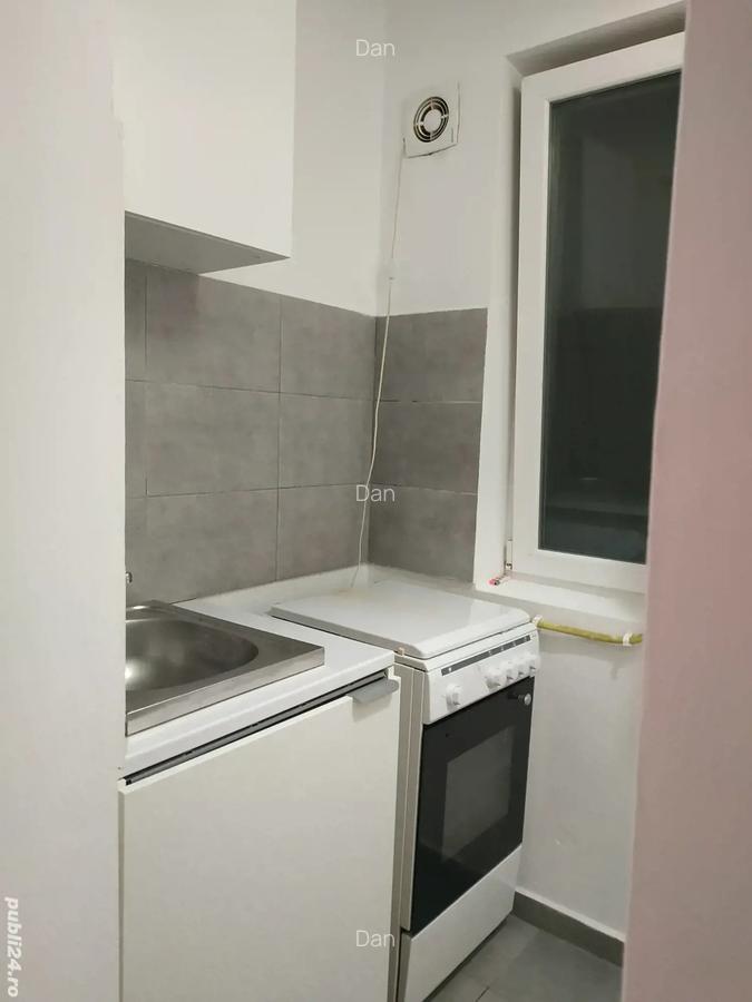 Garsoniera bloc 2024 metrou D Leonida Aparatori - 4