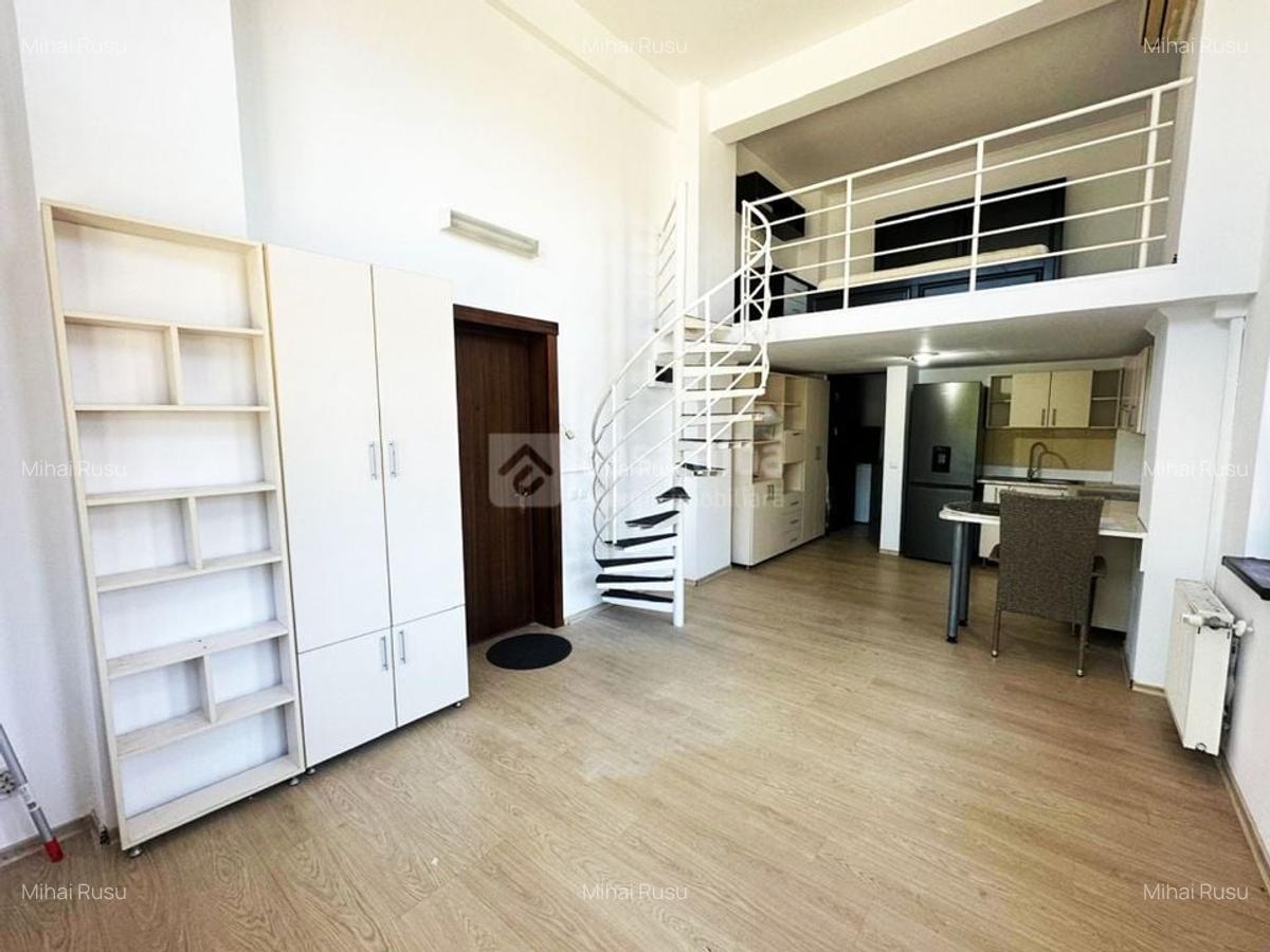 Garsonieră decomandată, mobilată în Bucium - 2