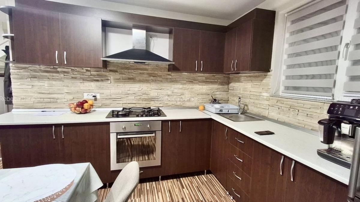 Casa individuala renovata, teren 200 mp, Valenta-zona Plastor - 4