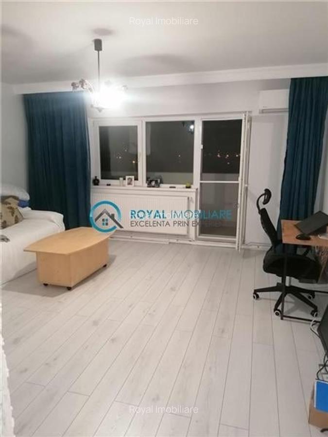 Royal Imobiliare -Inchiriere apartament 3 camere zona Democratiei - 1