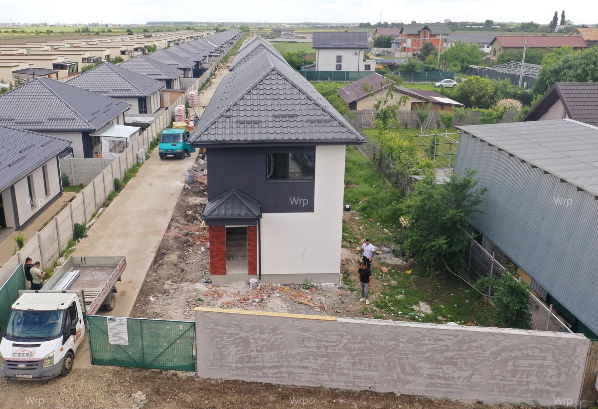 Apartament in vila, 2 camere cu gradina + 2 locuri parcare ,complex rezidential - 2
