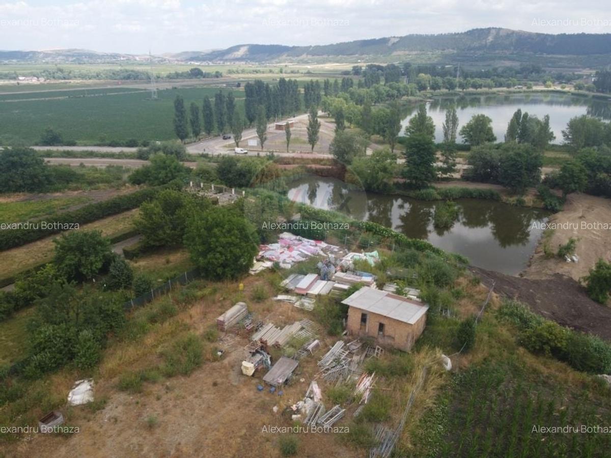 Teren Construcții intravilan de 636 mp, în Luna - 10