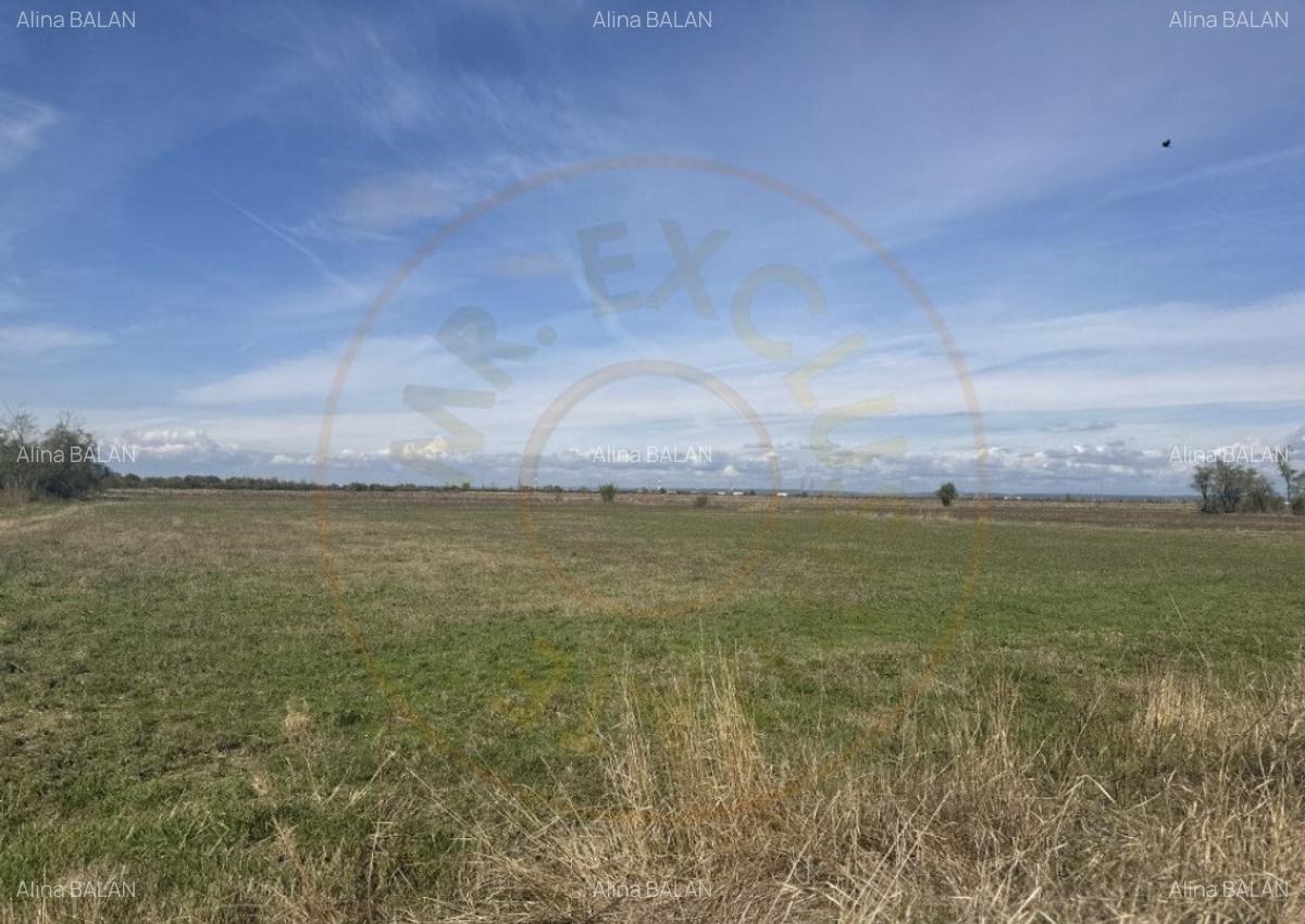 Teren Intravilan com. Ratesti - 1