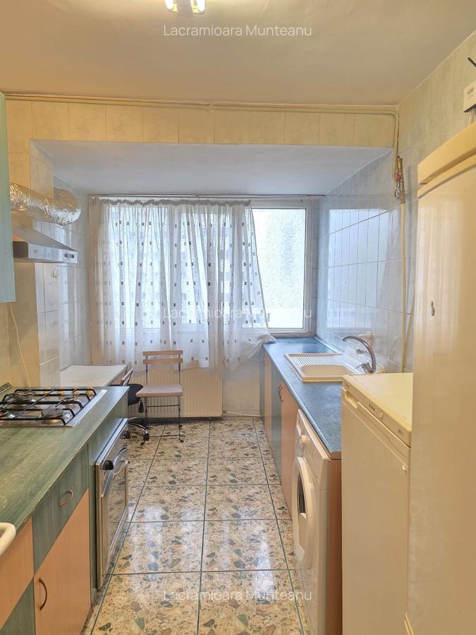 Iancului , 2 minute metrou - 8