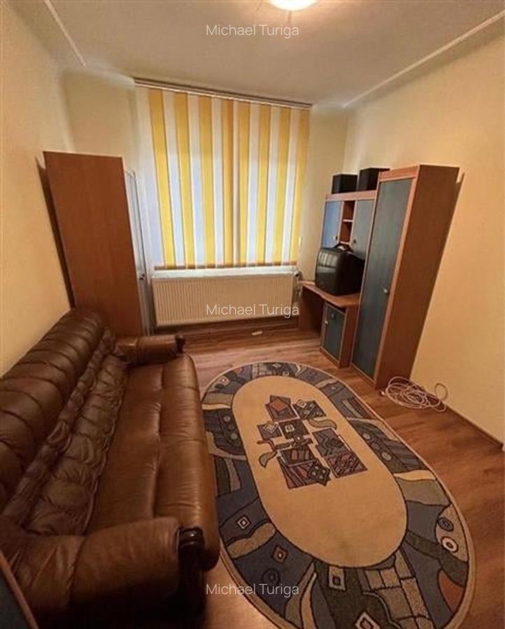 Vinzare garsoniera cu  parcare ADP. - 1