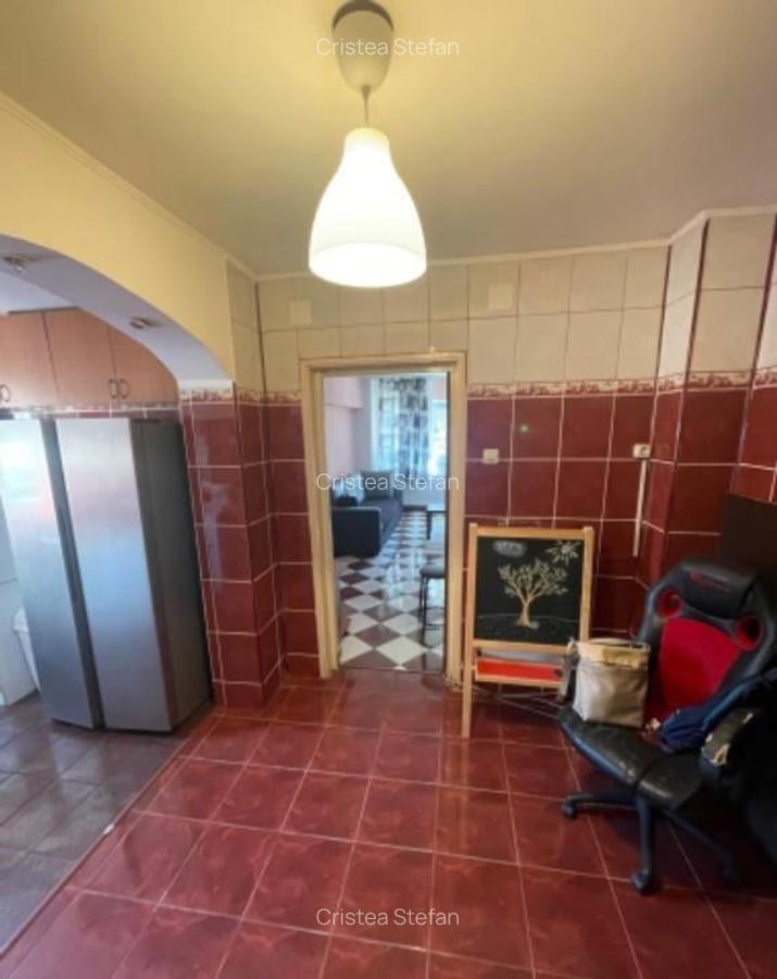Vanzare apartament 2  camere Titan - 2