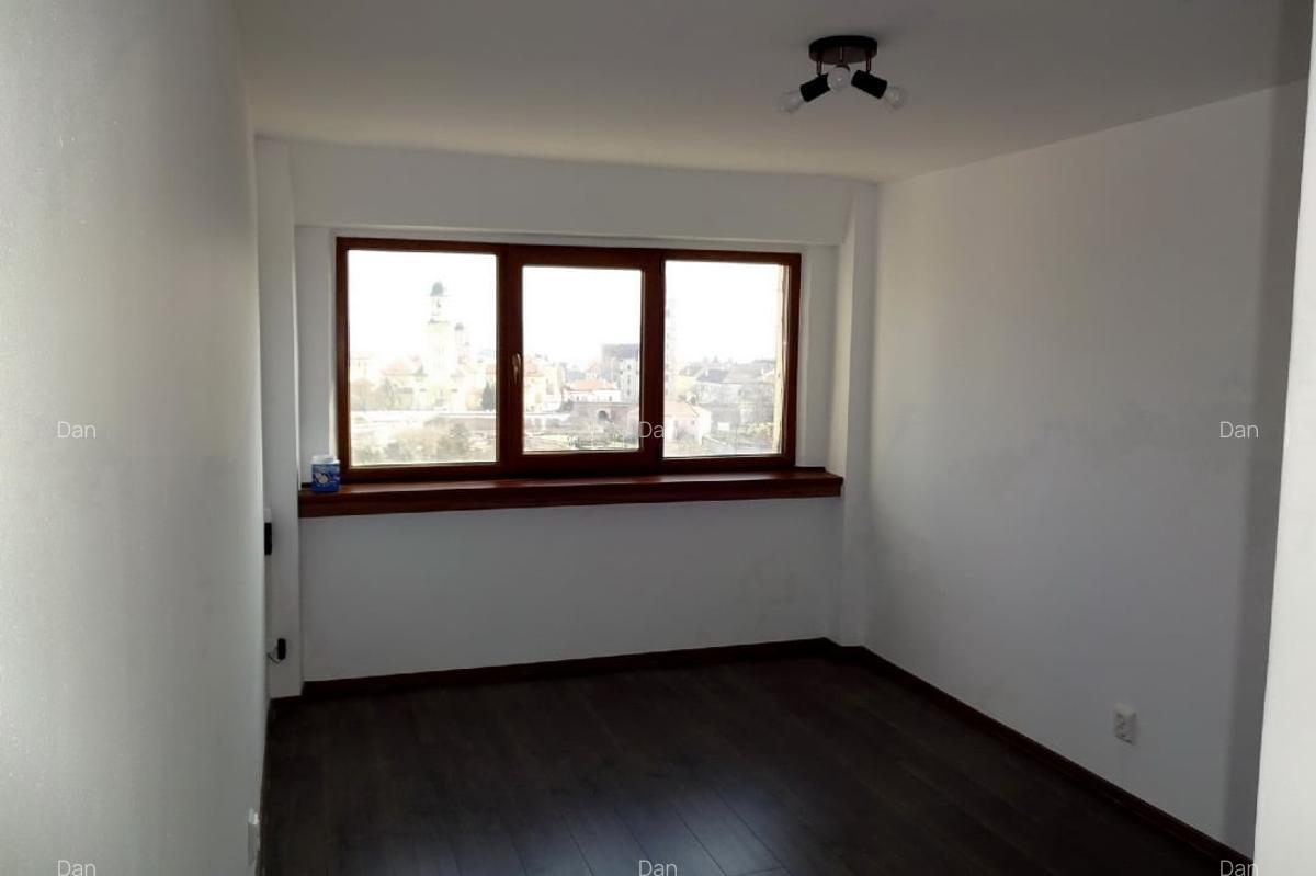 Apartament 4 camere central, Alba Iulia, bloc M-uri, direct proprietar - 2