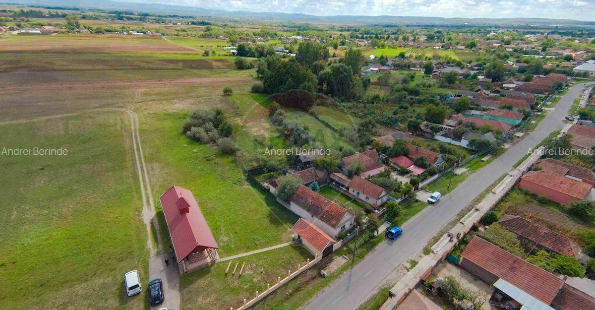 Casa cu 4 camere de vanzare ?i teren 4063 mp, in Ineu... - 18