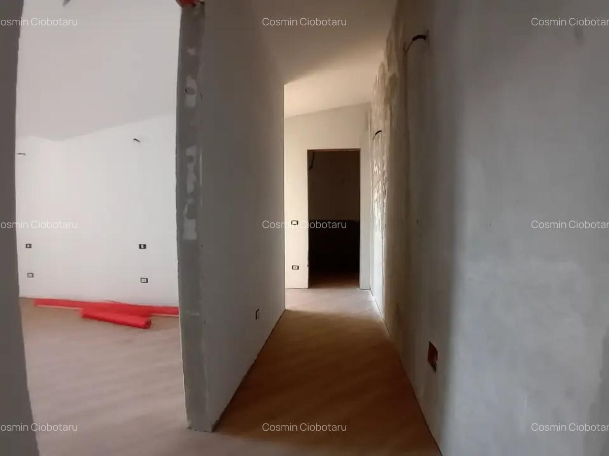 Vilă de Epocă Spatioasă în Zona Vitan Mall - 10