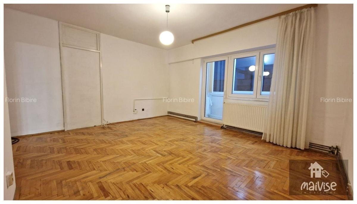 Garsoniera suprafata generoasa, zona Centrul Civic - 1