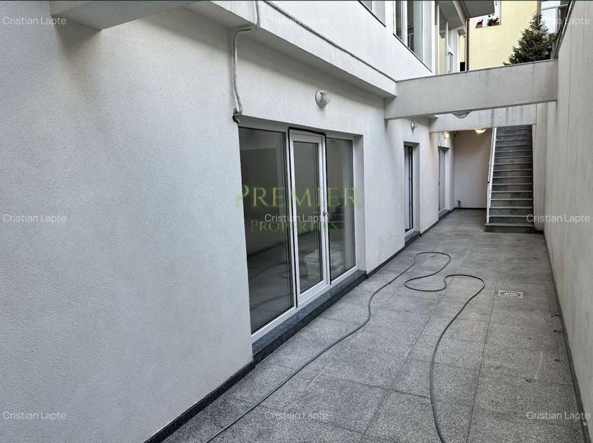SPATIU COMERCIAL DEMISOL INALT VITRINA MARE TRAFIC INTENS | BANU MANTA | - 4