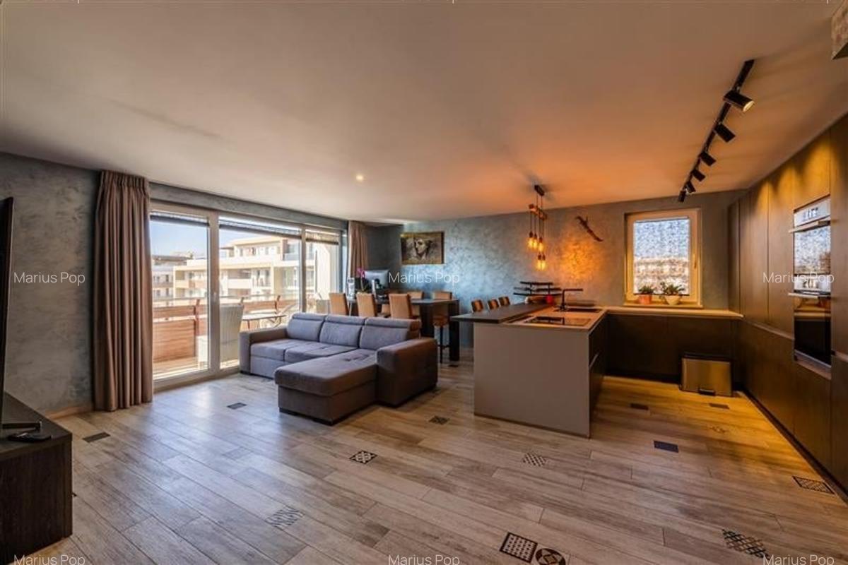 Apartament cu 3 camere decomandat, mobilat în Tractorul - 16