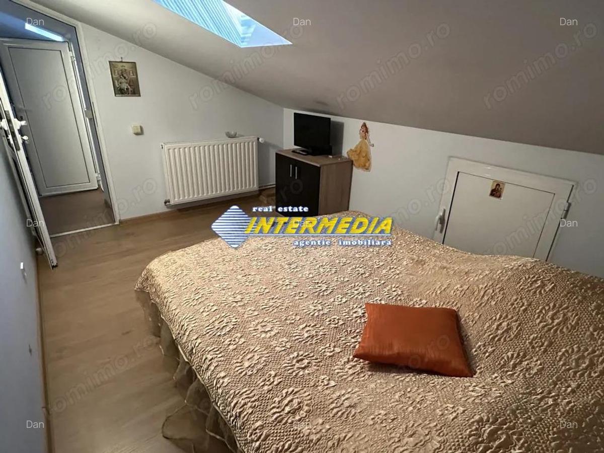 Apartament 2 camere Bloc Nou CENTRU cu Balcon 7 mp. mansarda Boxa 12 mp Parcare mobilat si utilat - 1