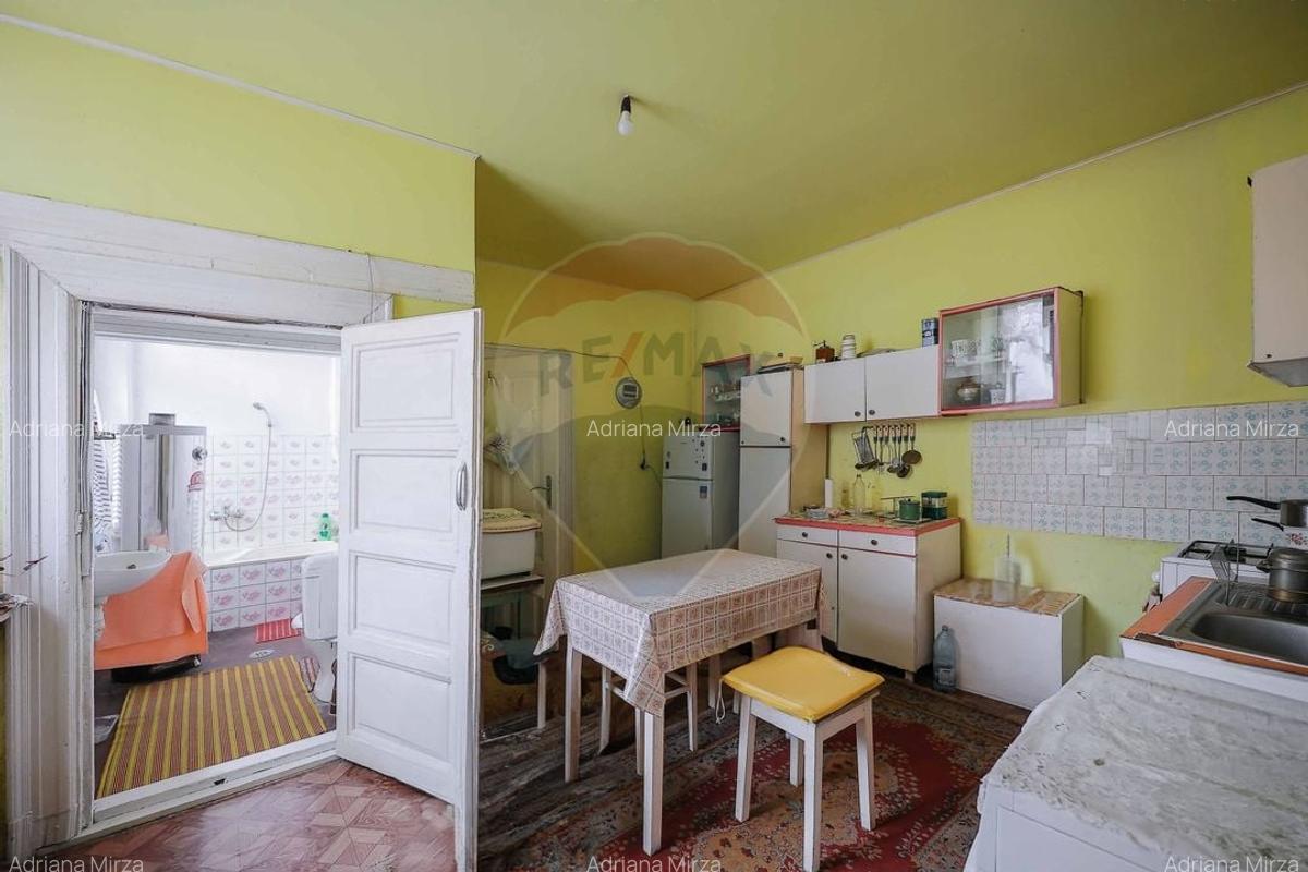 Apartament Ultracentral cu 3 camere ideal pentru investitie - 11