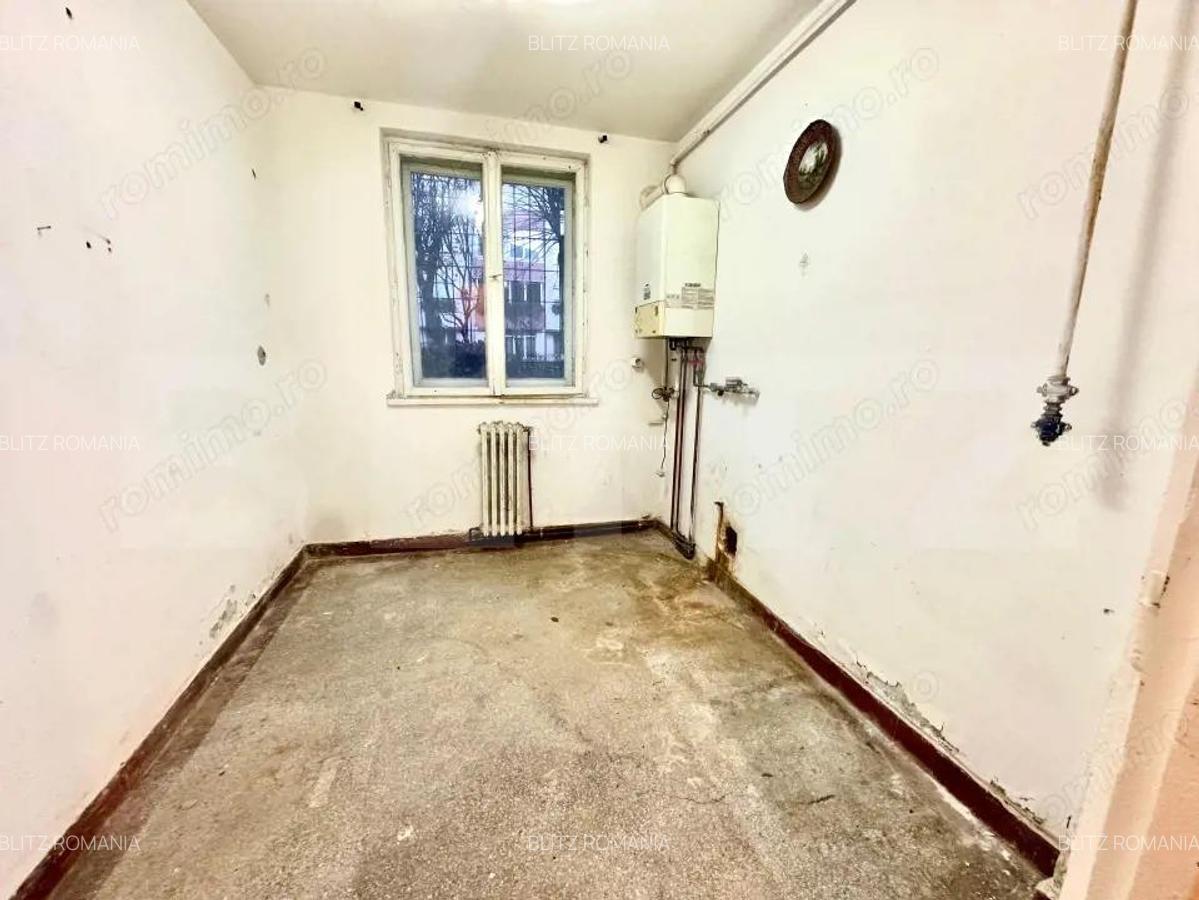 Spa?iu comercial de 44 mp zona buna, ideal pentru renovare ?i personalizare - 3