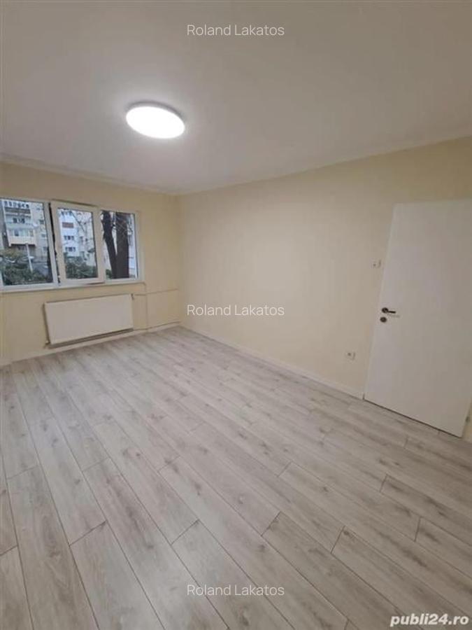 RECO . Apartament cu 2 camere Etajul 1  .  Rogerius . - 6