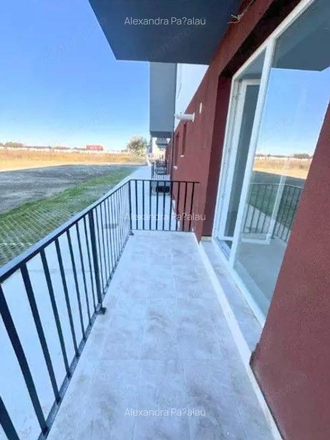 Apartament 2 camere Otopeni central - 1