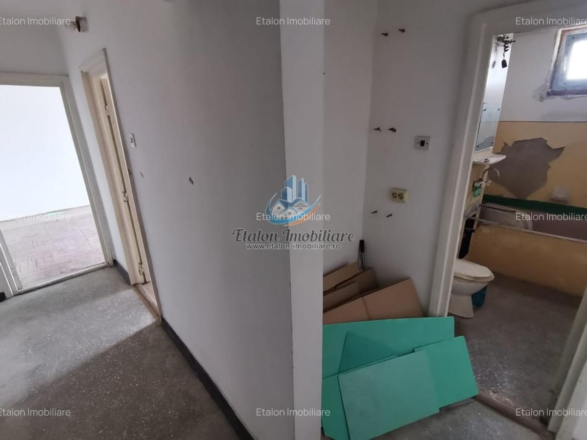 Apartament 2 camere etaj 4/4 Carrefour Precista - 1