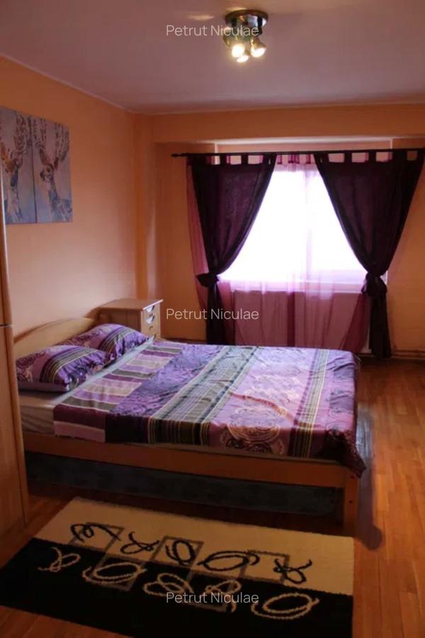 AP 2 CAM VAV PALATUL PARLAMENTULUI, MARRIOT, CENTRALA PROPRIE, BLOC 2001 - 1