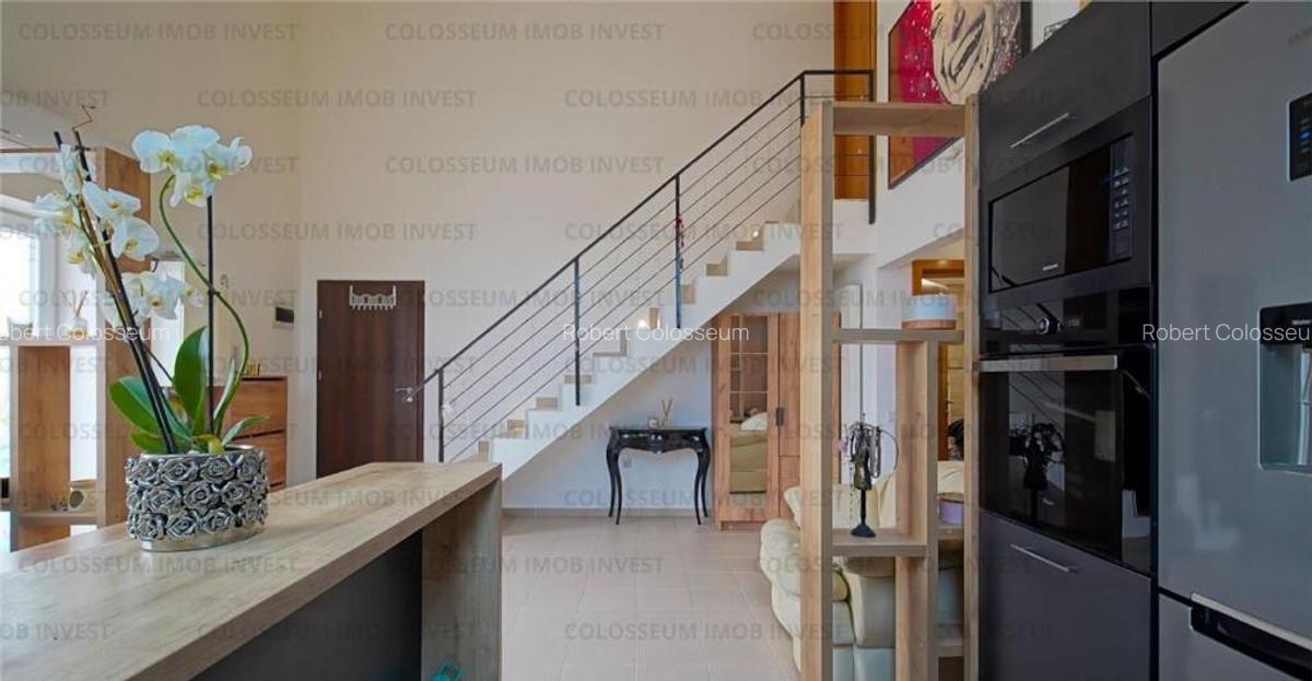 Apartament 3 camere, decomandat - zona Tractorul - 7 Apartament 3 camere, decomandat - zona Tractorul - 7