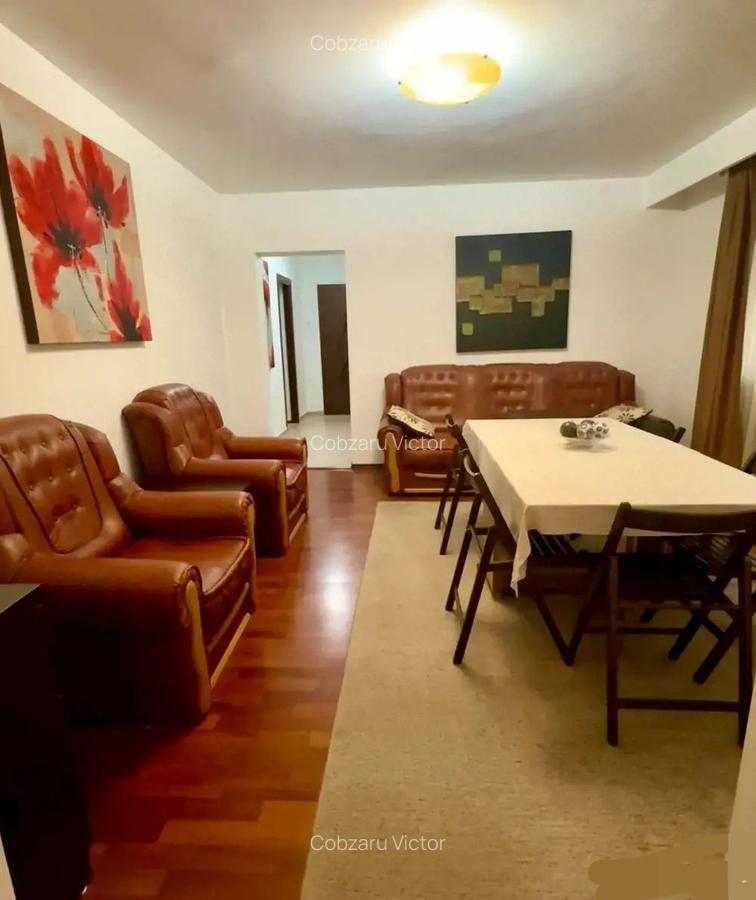 Apartament cu 3 camere decomandat, mobilat în Pajura - 1