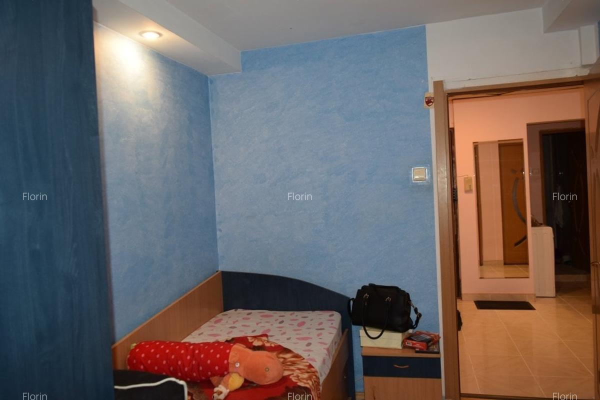 Apartament cu 4 camere semidecomandat în Olteniței - 9