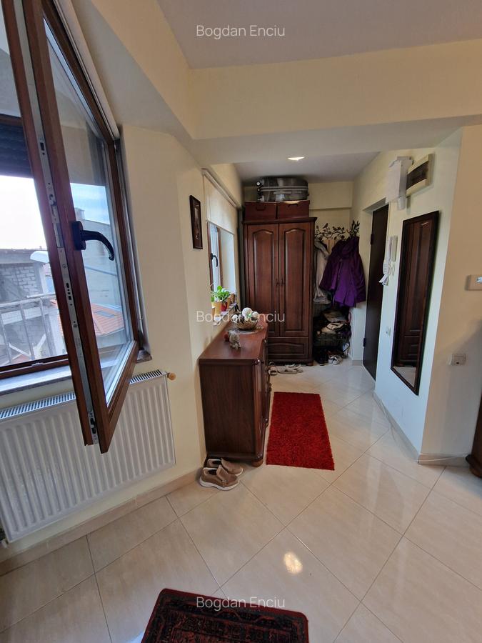 Apartament 2 camere Muncii / Decebal Bloc 2010 - 2