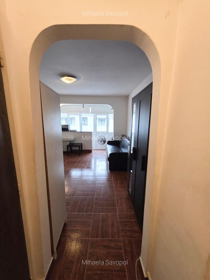 Garsoniera Sala Palatului - Hilton etajul 5 mobilata utilata bloc 1960 - 18