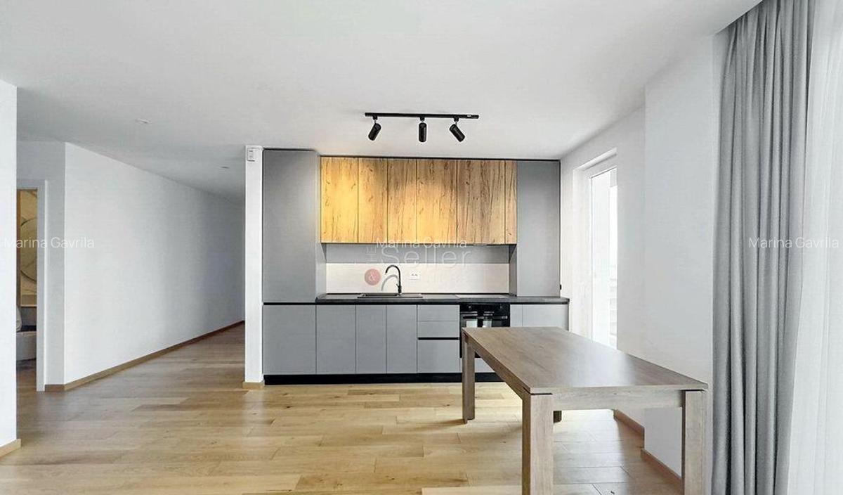 Suprafata Generoasa, Complex residential modern - 2