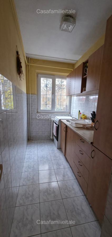 Etaj 1 Zona Dacia - liber + boxa - 8