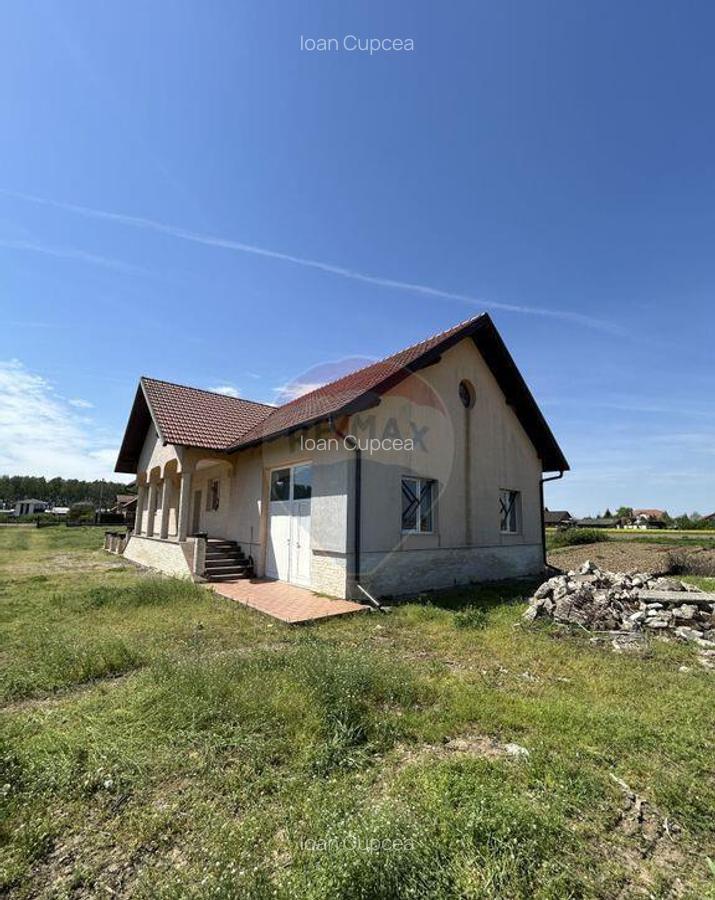 Casa cu 5 camere finisata si 10.400 m2 teren de vanzare... - 7 Casa cu 5 camere finisata si 10.400 m2 teren de vanzare... - 7