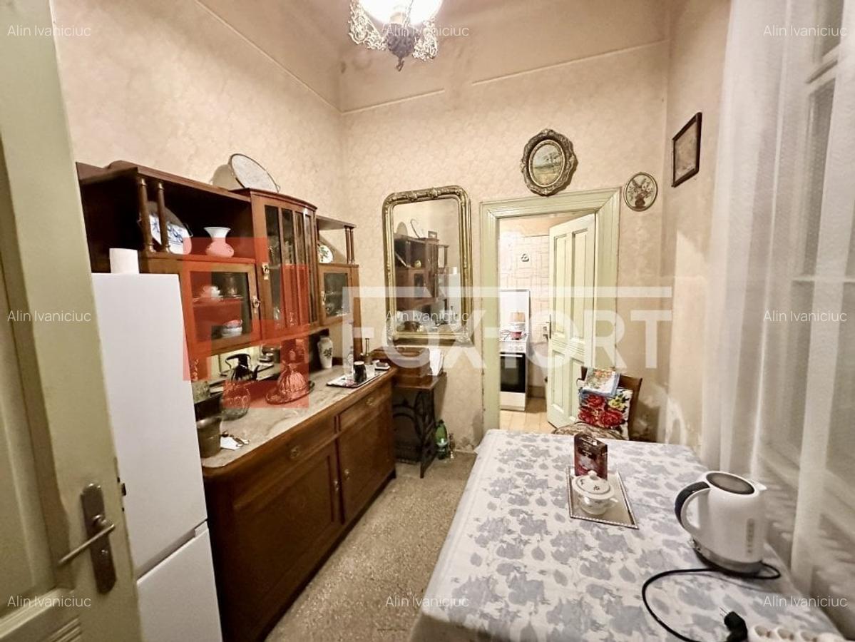 Apartament cu 4 camere decomandat în Central - 19