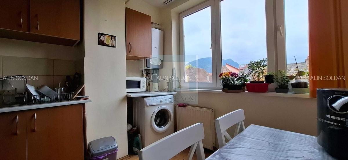 Apartament 3 camere in casa/vila, et. 1-zona Piata de Miercuri - 4
