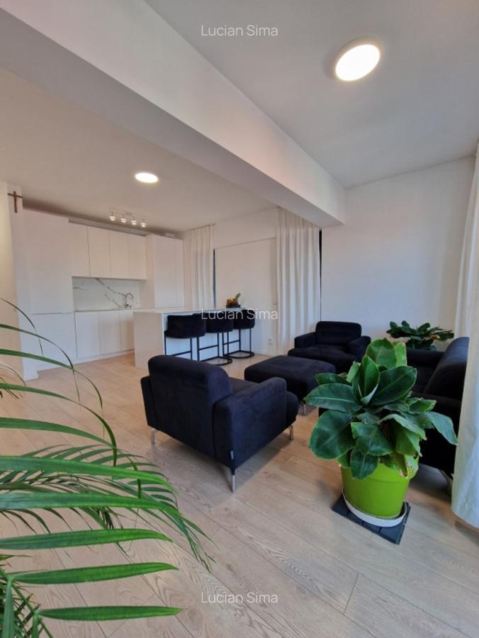 De Vanzare! Apartament tip penthouse cu vedere panoramica - 2